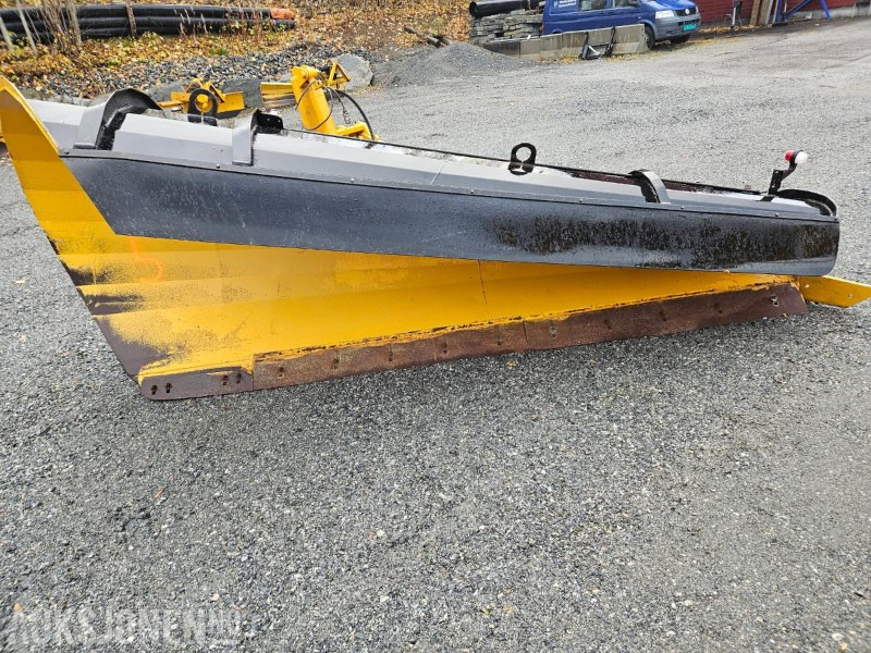 1992 Øveraasen diagonalplog DL 285 B - Største bredde 2900 mm - Med parallellogram - Hydraulisk løft - Agricultural machinery: picture 1 1992 Øveraasen diagonalplog DL 285 B - Største bredde 2900 mm - Med parallellogram - Hydraulisk løft - Agricultural machinery: picture 1