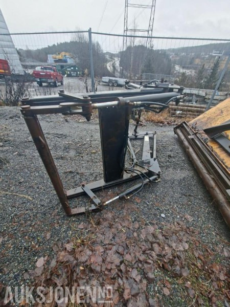 1999 Astor A 450 frontlaster / lesseapparat - Agricultural machinery: picture 2 1999 Astor A 450 frontlaster / lesseapparat - Agricultural machinery: picture 2