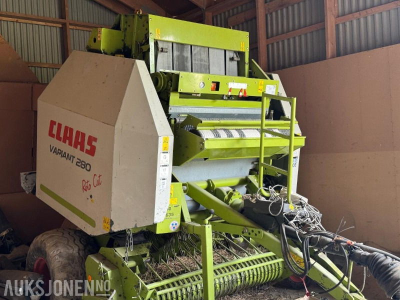 2006 Claas Variant 280 rundballepresse - Agricultural machinery: picture 2 2006 Claas Variant 280 rundballepresse - Agricultural machinery: picture 2