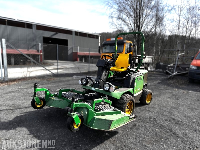 2013 John Deere 1445 series II 4WD frontmontert gressklipper - Agricultural machinery: picture 1 2013 John Deere 1445 series II 4WD frontmontert gressklipper - Agricultural machinery: picture 1