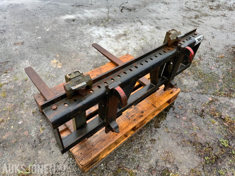 Pallegafler til traktor med flyttbare gafler - Agricultural machinery: picture 2 Pallegafler til traktor med flyttbare gafler - Agricultural machinery: picture 2