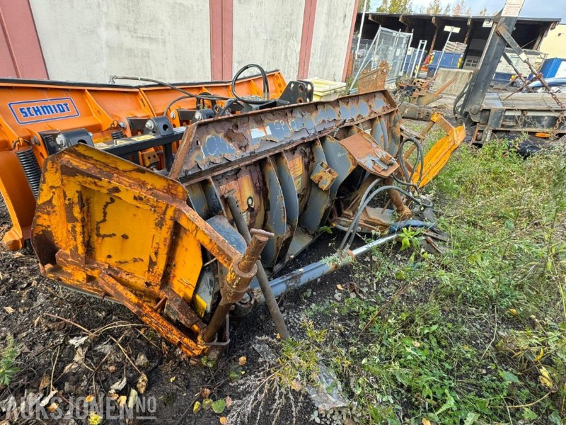 Tellefsdal 250cm hydraulisk svingbart brøyteskjær / kommunalblad m/dobbel ving - Agricultural machinery: picture 5 Tellefsdal 250cm hydraulisk svingbart brøyteskjær / kommunalblad m/dobbel ving - Agricultural machinery: picture 5