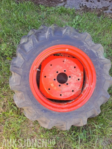 Traktor hjul - Agricultural machinery: picture 2 Traktor hjul - Agricultural machinery: picture 2