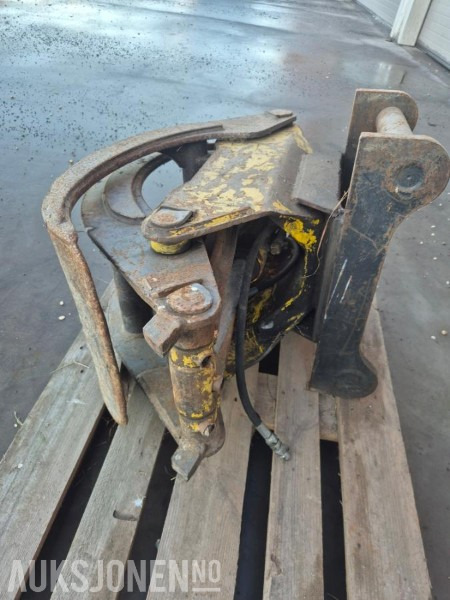 2000 Klype med S-60 feste - Attachment for Construction machinery: picture 3 2000 Klype med S-60 feste - Attachment for Construction machinery: picture 3