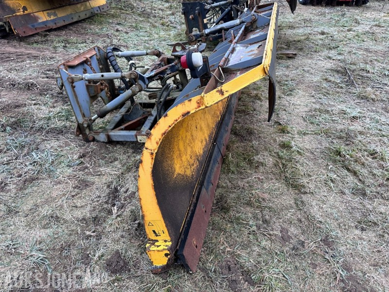 2000 TELLEFSDAL K-3300 P SNØPLOG 330 CM - Attachment for Construction machinery: picture 5 2000 TELLEFSDAL K-3300 P SNØPLOG 330 CM - Attachment for Construction machinery: picture 5