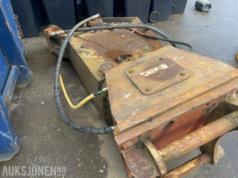 2006 Genesis GDP 450 Stål/betongsaks S70 - Attachment for Construction machinery: picture 3 2006 Genesis GDP 450 Stål/betongsaks S70 - Attachment for Construction machinery: picture 3