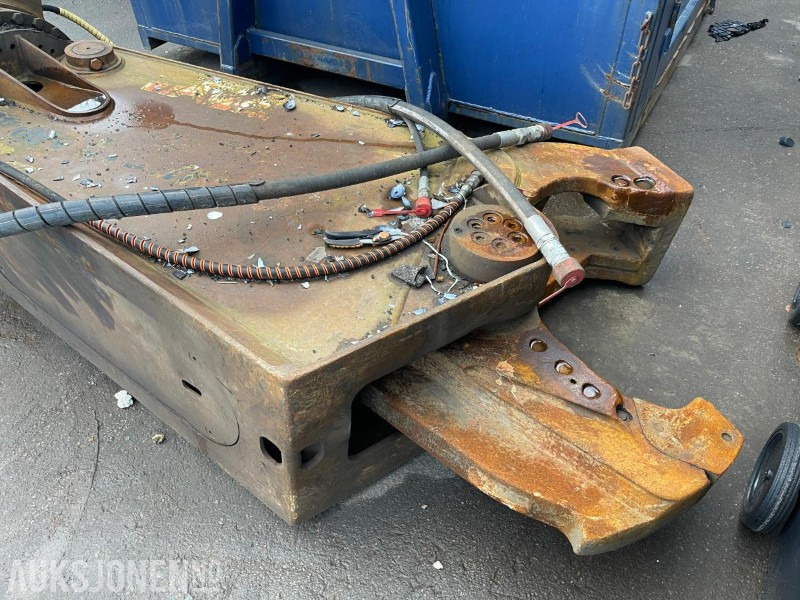 2006 Genesis GDP 450 Stål/betongsaks S70 - Attachment for Construction machinery: picture 2 2006 Genesis GDP 450 Stål/betongsaks S70 - Attachment for Construction machinery: picture 2