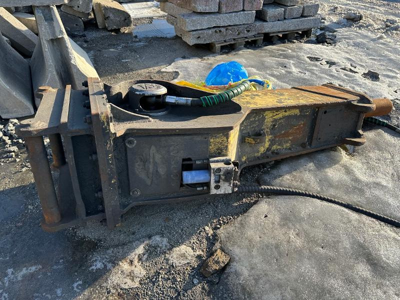 2012 SOSSAN SQ 100TS-P 70 SLAGHAMMER - Attachment for Construction machinery: picture 2 2012 SOSSAN SQ 100TS-P 70 SLAGHAMMER - Attachment for Construction machinery: picture 2