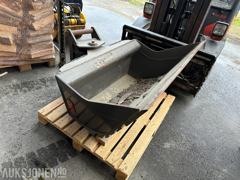 2019 SMP Tiltskuffe //hydraulisk pusskuffe - Attachment for Construction machinery: picture 1 2019 SMP Tiltskuffe //hydraulisk pusskuffe - Attachment for Construction machinery: picture 1