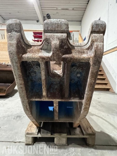 2020 Okada Aiyon OSC-280AV - Betongtygger - S70 feste - Attachment for Construction machinery: picture 5 2020 Okada Aiyon OSC-280AV - Betongtygger - S70 feste - Attachment for Construction machinery: picture 5