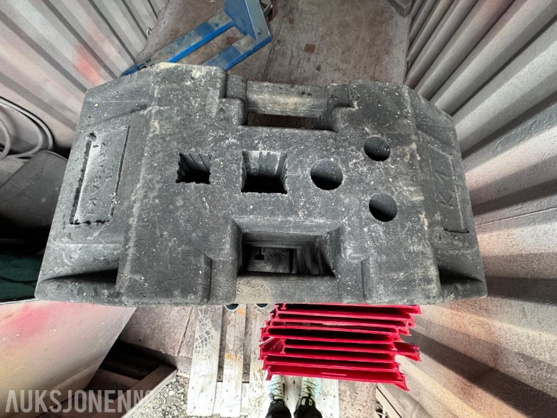 2025 Skilt og vegmerkingspakke - Saferoad - Attachment for Construction machinery: picture 5 2025 Skilt og vegmerkingspakke - Saferoad - Attachment for Construction machinery: picture 5