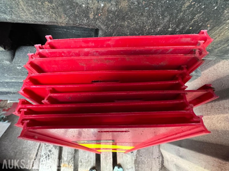 2025 Skilt og vegmerkingspakke - Saferoad - Attachment for Construction machinery: picture 4 2025 Skilt og vegmerkingspakke - Saferoad - Attachment for Construction machinery: picture 4