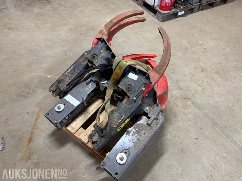 Andre 2 stk Rototilt tømmerklo/grip – G800BE og ukjent modell – selges samlet - Attachment for Construction machinery: picture 1 Andre 2 stk Rototilt tømmerklo/grip – G800BE og ukjent modell – selges samlet - Attachment for Construction machinery: picture 1