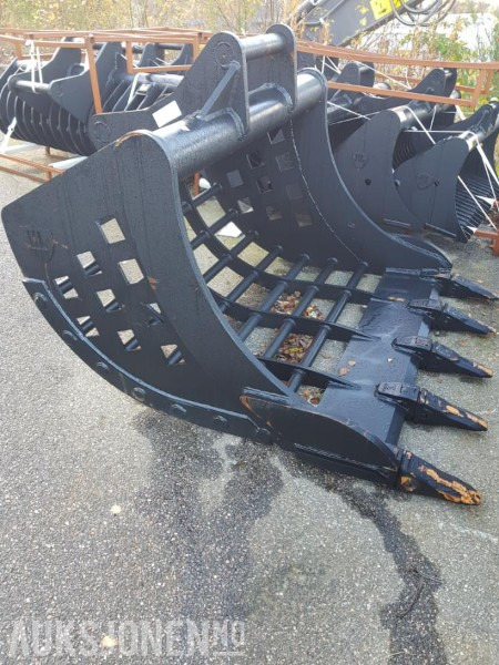 S70 Dyrkingsskuffe 1500mm bredde - Attachment for Construction machinery: picture 2 S70 Dyrkingsskuffe 1500mm bredde - Attachment for Construction machinery: picture 2