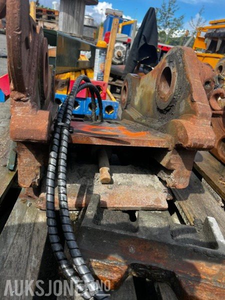 SMP Hurtigfeste - Attachment for Construction machinery: picture 4 SMP Hurtigfeste - Attachment for Construction machinery: picture 4
