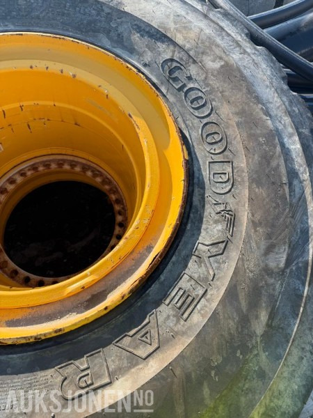 Volvo A40F - Brukt dumperdekk 29,5x25 - Attachment for Construction machinery: picture 5 Volvo A40F - Brukt dumperdekk 29,5x25 - Attachment for Construction machinery: picture 5