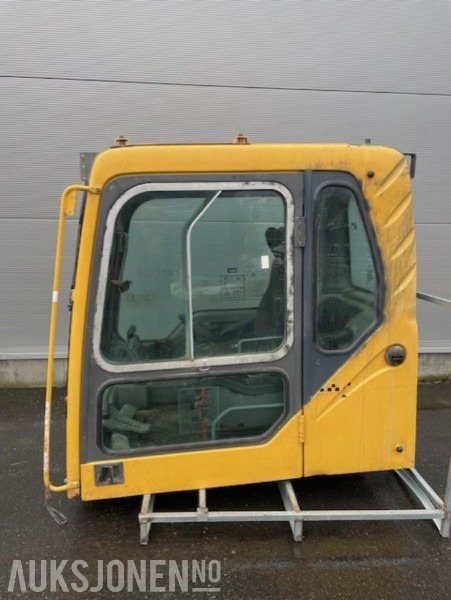 Volvo Hytte til volvo b modell - Attachment for Construction machinery: picture 1 Volvo Hytte til volvo b modell - Attachment for Construction machinery: picture 1
