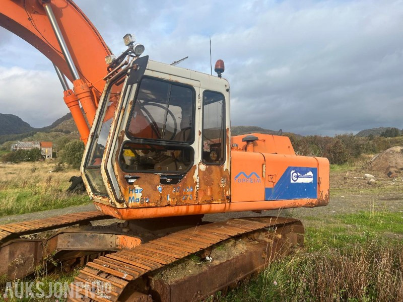 Excavator Fiat-Hitachi FH200LC.3 Gravemaskin: picture 1