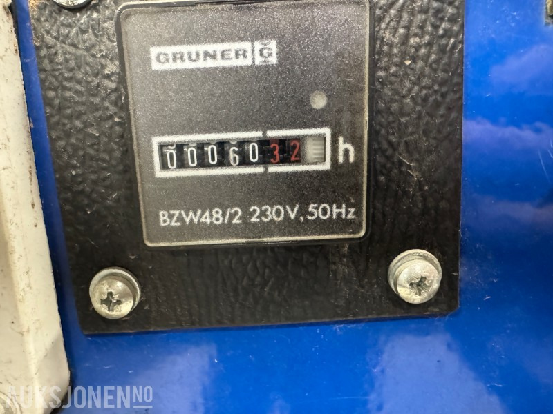 1990 Nødstrømsaggregat Ruggerini / Genetech 15 kVA – driftssikkert dieselaggregat - Industrial equipment: picture 4 1990 Nødstrømsaggregat Ruggerini / Genetech 15 kVA – driftssikkert dieselaggregat - Industrial equipment: picture 4