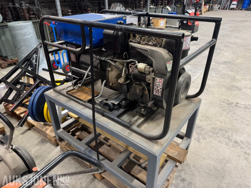 1990 Nødstrømsaggregat Ruggerini / Genetech 15 kVA – driftssikkert dieselaggregat - Industrial equipment: picture 1 1990 Nødstrømsaggregat Ruggerini / Genetech 15 kVA – driftssikkert dieselaggregat - Industrial equipment: picture 1