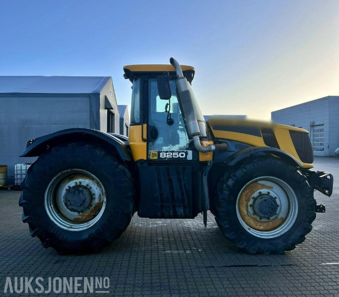 JCB FASTRAC 8250 4x4 traktor kun 6.700 Arbeidstimer! - Farm tractor: picture 5 JCB FASTRAC 8250 4x4 traktor kun 6.700 Arbeidstimer! - Farm tractor: picture 5