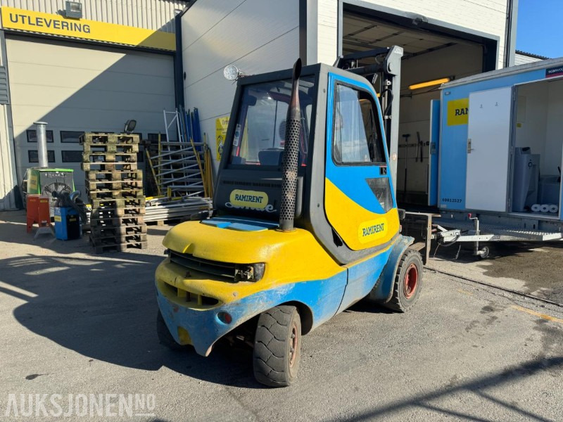 2002 Linde H35D-03 - Truck - Løftehøyde: 4.1 M - Timer: 3372 - Material handling equipment: picture 4 2002 Linde H35D-03 - Truck - Løftehøyde: 4.1 M - Timer: 3372 - Material handling equipment: picture 4