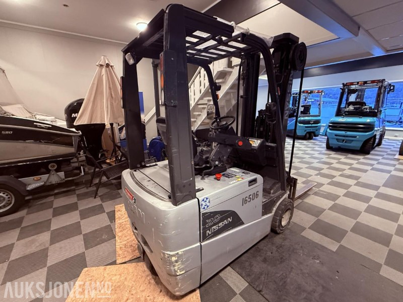 2009 Nissan G1N1L20 Truck - Maks 5,15 m og 2000 kg - Material handling equipment: picture 5 2009 Nissan G1N1L20 Truck - Maks 5,15 m og 2000 kg - Material handling equipment: picture 5