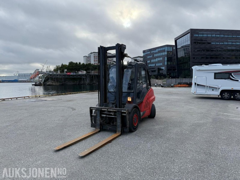 2013 Linde H50/600D 5,0T Motvektstruck - Material handling equipment: picture 1 2013 Linde H50/600D 5,0T Motvektstruck - Material handling equipment: picture 1