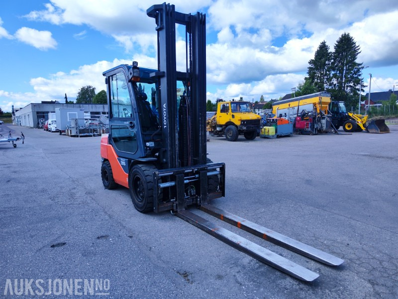 2018 Toyota Tonero 35 8FDJF35 Dieseltruck - Material handling equipment: picture 4 2018 Toyota Tonero 35 8FDJF35 Dieseltruck - Material handling equipment: picture 4