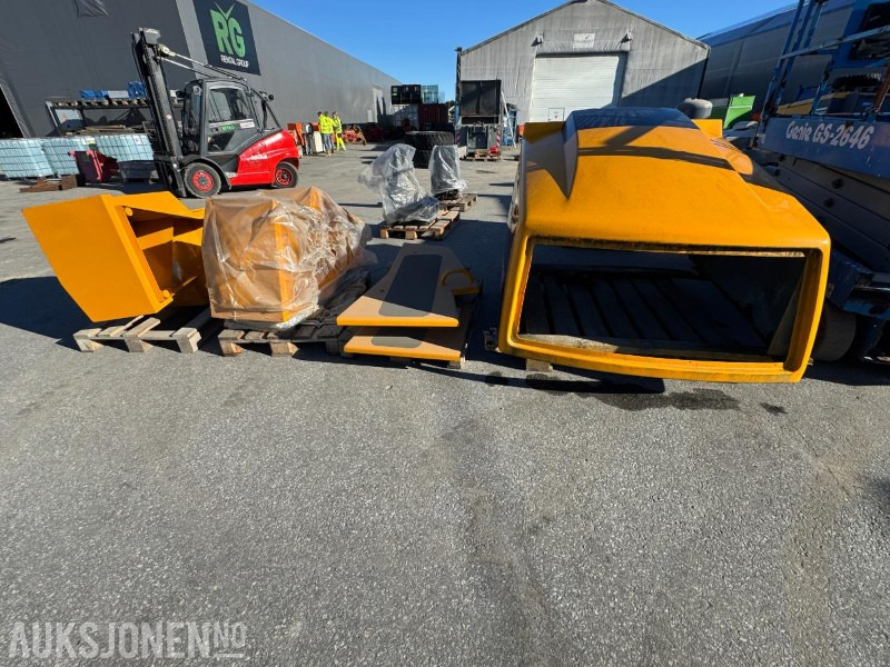Moxy MT41 panser og side kasser med lokk. - Construction equipment: picture 1 Moxy MT41 panser og side kasser med lokk. - Construction equipment: picture 1