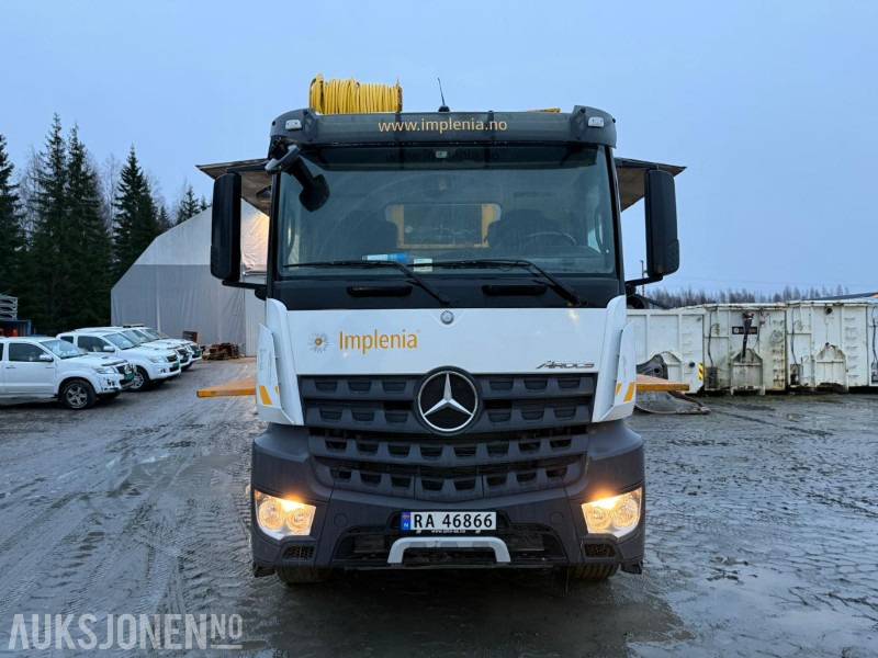 2017 Mercedes-Benz Arocs 3235 8x4, Injeksjonsrigg AMV, EURO 6, påmontert kran - Municipal/ Special vehicle: picture 2 2017 Mercedes-Benz Arocs 3235 8x4, Injeksjonsrigg AMV, EURO 6, påmontert kran - Municipal/ Special vehicle: picture 2