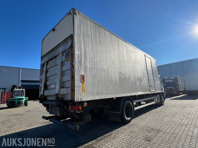 Scania P-280 - Box truck: picture 5 Scania P-280 - Box truck: picture 5