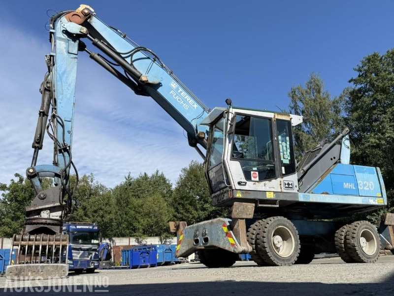Terex Fuchs MHL 320 hjulgraver / materialhåndteringsmaskin med sorteringsgrabb - Excavator: picture 1 Terex Fuchs MHL 320 hjulgraver / materialhåndteringsmaskin med sorteringsgrabb - Excavator: picture 1