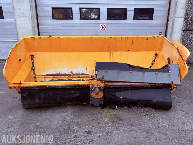 2015 Epoke TKB12-280 Sandstrøer til etterheng på lastebil - Truck: picture 2 2015 Epoke TKB12-280 Sandstrøer til etterheng på lastebil - Truck: picture 2