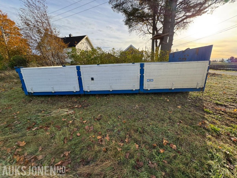 Sisu Lemflak / krokløftcontainer luftbaklem – strølem følger med - Truck: picture 2 Sisu Lemflak / krokløftcontainer luftbaklem – strølem følger med - Truck: picture 2