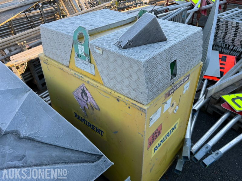 Vera Dieseltank 1000 liter - Construction equipment: picture 2 Vera Dieseltank 1000 liter - Construction equipment: picture 2