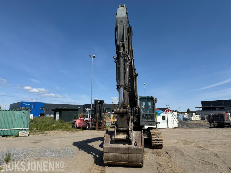 Volvo EC360CL Gravemaskin med Gjerstad graveskuffe, smalskuffe, graveskuff med tenner, Gått lite, opplegg for hammer - Excavator: picture 2 Volvo EC360CL Gravemaskin med Gjerstad graveskuffe, smalskuffe, graveskuff med tenner, Gått lite, opplegg for hammer - Excavator: picture 2
