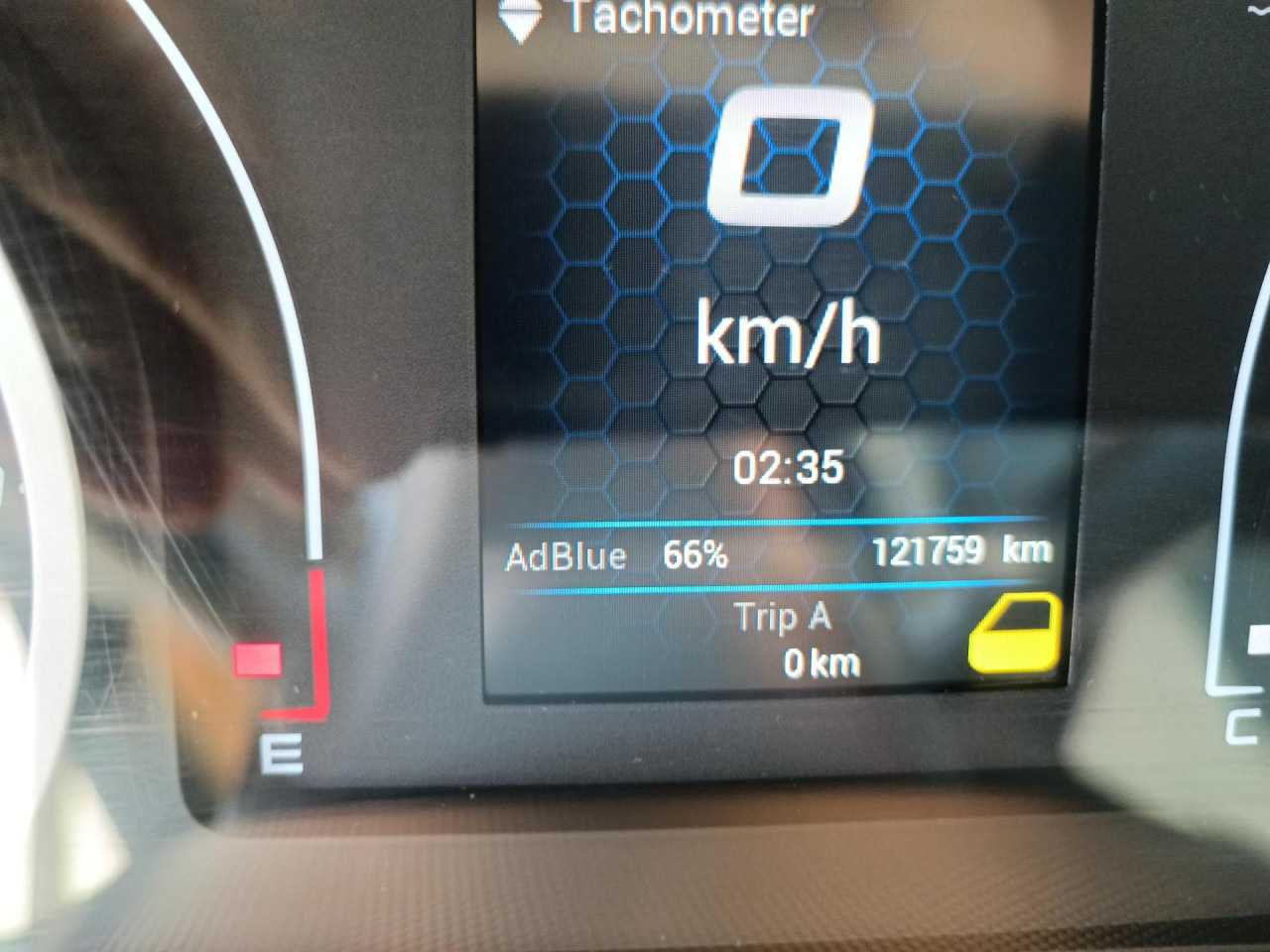 IVECO Daily 35C16H - Box van: picture 4 IVECO Daily 35C16H - Box van: picture 4
