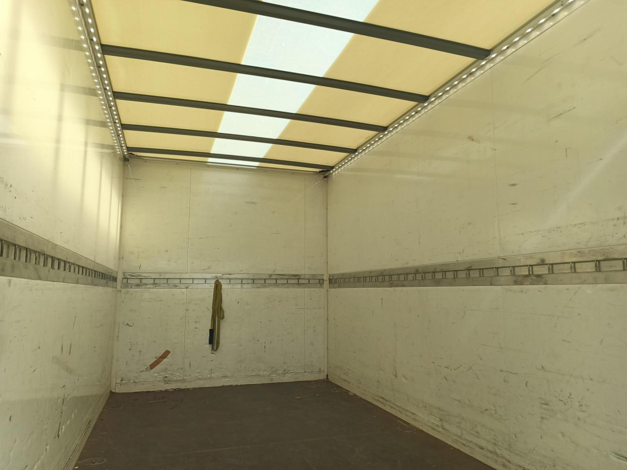 IVECO Daily 35S16A8 - Box van: picture 2 IVECO Daily 35S16A8 - Box van: picture 2