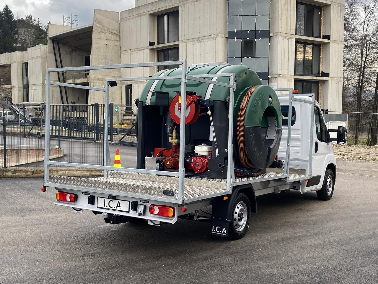 CITROEN JUMPER 1+2 180KM | WC AUFBAU + WC PUMPE - Flatbed van: picture 3 CITROEN JUMPER 1+2 180KM | WC AUFBAU + WC PUMPE - Flatbed van: picture 3