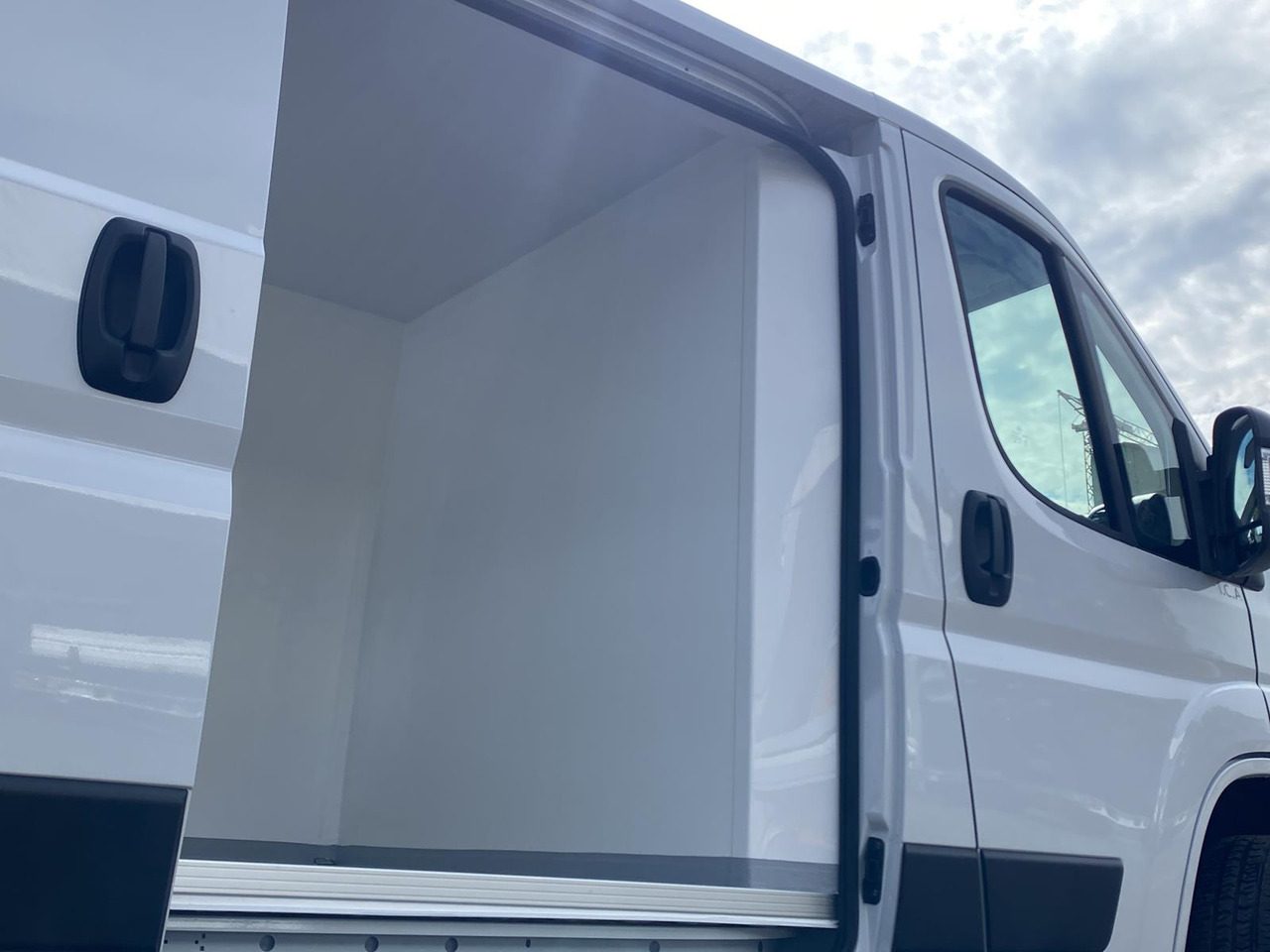 Refrigerated van FIAT DUCATO L2H1 140PS | ISOLIERUNG OHNE KÜHLAGGREGAT: picture 11