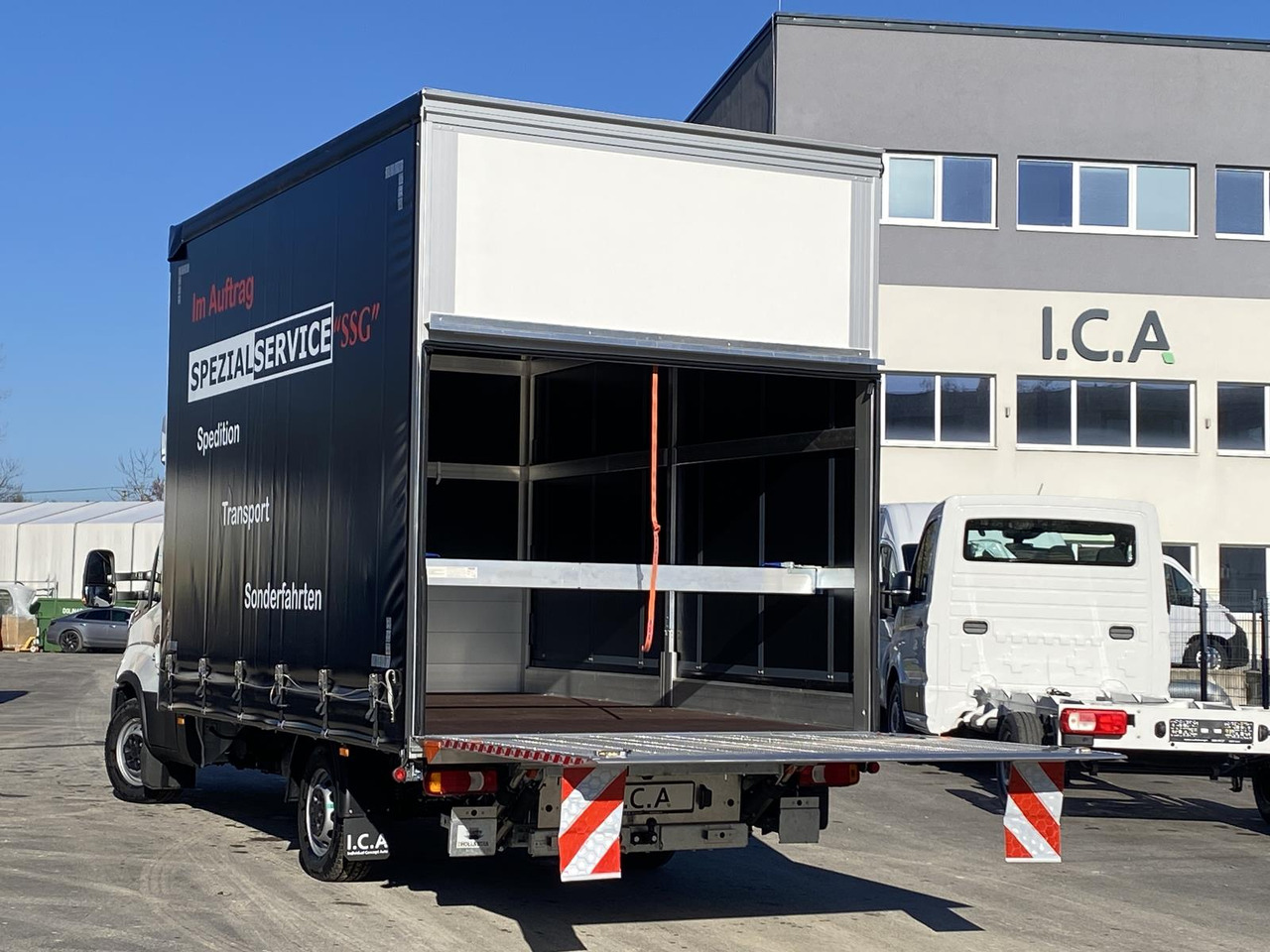New Curtain side van IVECO DAILY 35S18HP  D30C | PRITSCHE PLANE + SCHLAFKABINE + LADERAMPE: picture 19