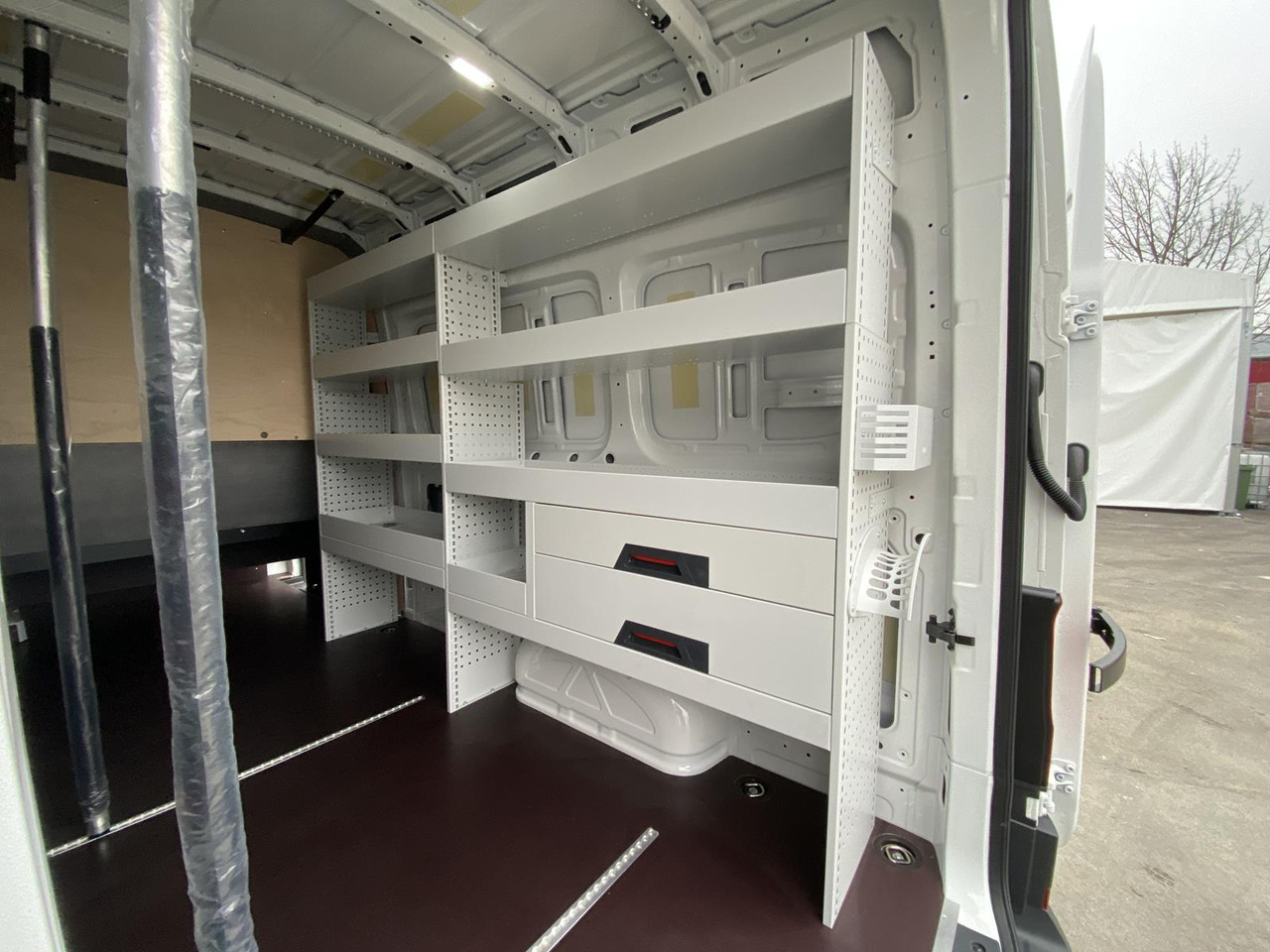 MAN TGE L4H3 180KM | SITZBANK ZWEITE REIHE + FLEXMO EINRICHTUNG - Passenger van: picture 5 MAN TGE L4H3 180KM | SITZBANK ZWEITE REIHE + FLEXMO EINRICHTUNG - Passenger van: picture 5