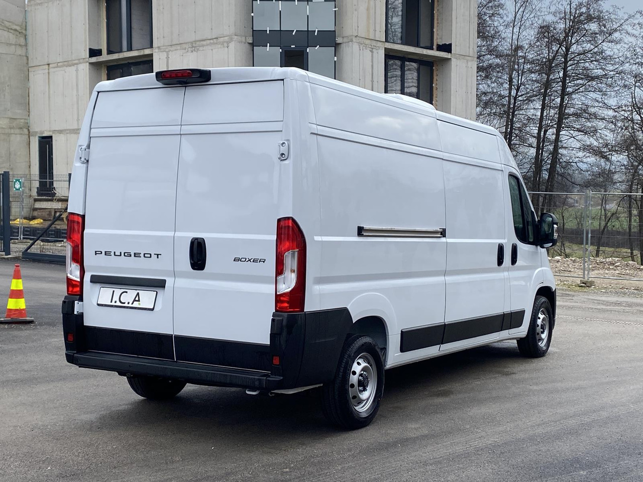 PEUGEOT BOXER L3H2 180PS CONFORT 335 / FRISCHDIENST BIS 0 + KONVEKTA FK2321 12-230V - Refrigerated van: picture 4 PEUGEOT BOXER L3H2 180PS CONFORT 335 / FRISCHDIENST BIS 0 + KONVEKTA FK2321 12-230V - Refrigerated van: picture 4