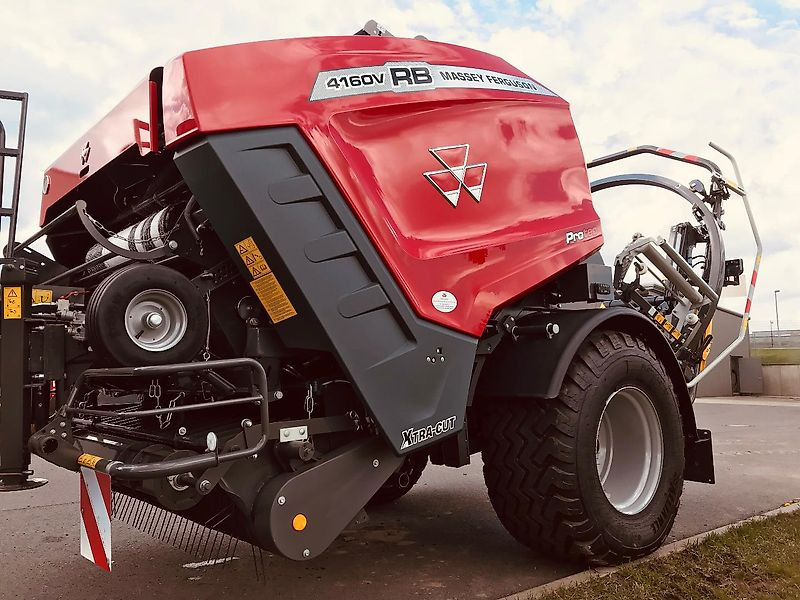Massey Ferguson MF RP 4160 V ProTec - Round baler: picture 3 Massey Ferguson MF RP 4160 V ProTec - Round baler: picture 3
