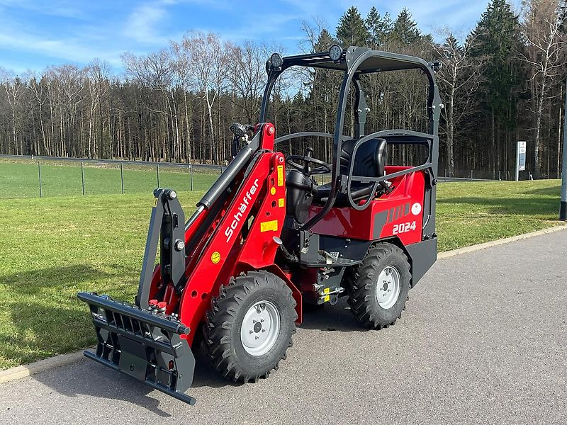 Schäffer 2024 - Compact loader: picture 3 Schäffer 2024 - Compact loader: picture 3