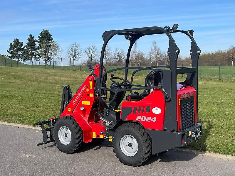 Schäffer 2024 - Compact loader: picture 2 Schäffer 2024 - Compact loader: picture 2