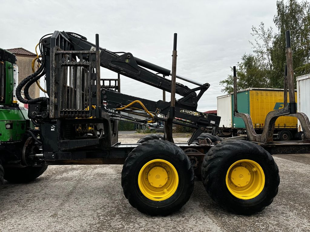 John Deere 1210E 10m CF710 KRAN - Forwarder: picture 4 John Deere 1210E 10m CF710 KRAN - Forwarder: picture 4