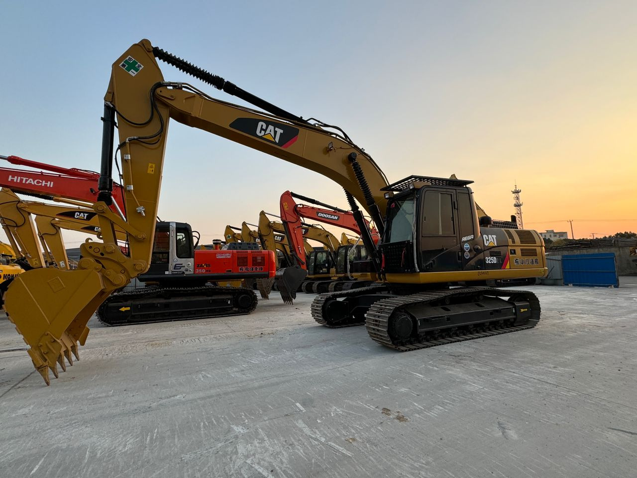 CATERPILLAR 325D CAT 320D 320D2 320GC 329D 330D 330D2 Used Excavator in High Quality for Sale - Crawler excavator: picture 3 CATERPILLAR 325D CAT 320D 320D2 320GC 329D 330D 330D2 Used Excavator in High Quality for Sale - Crawler excavator: picture 3