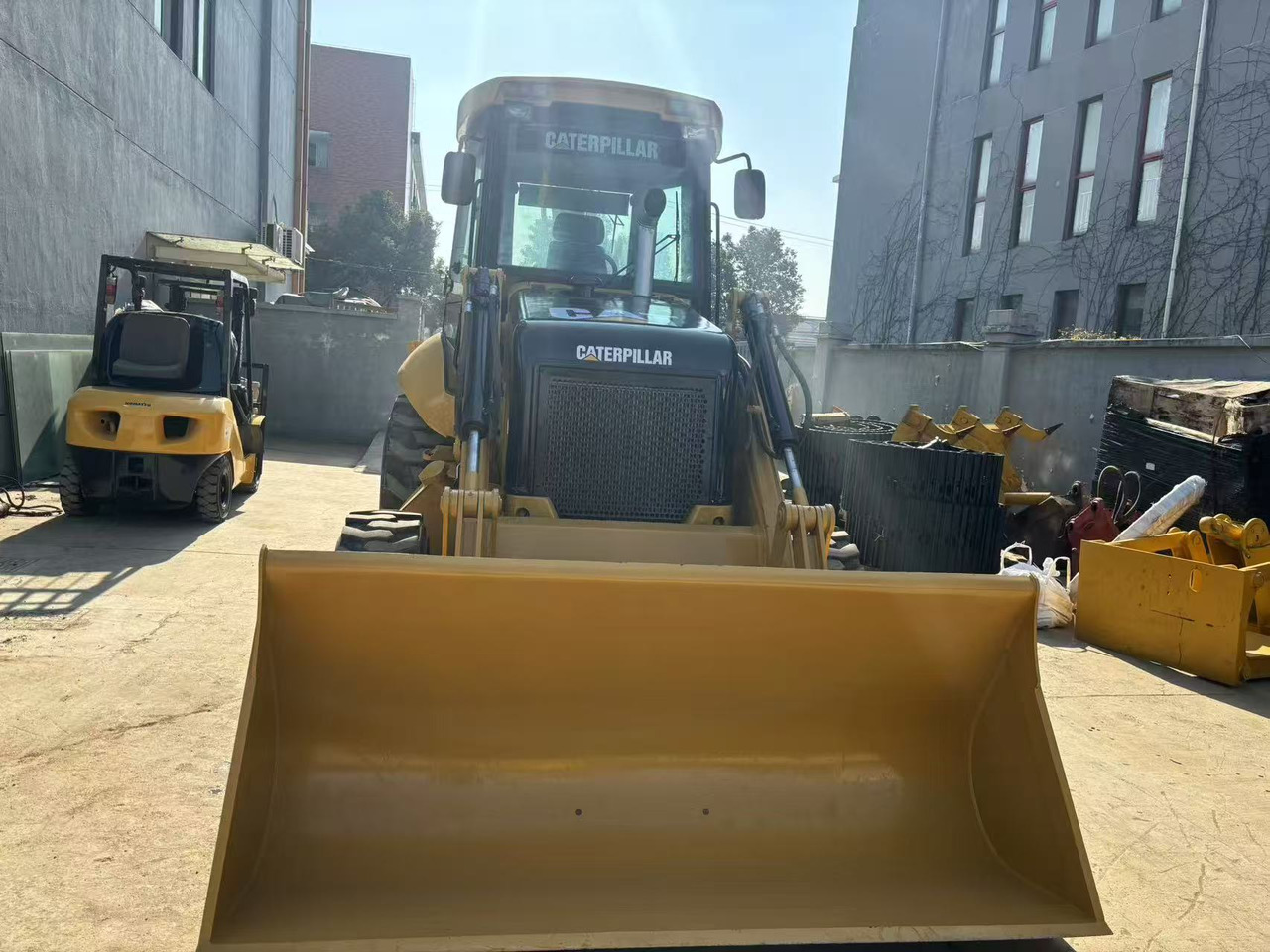 Caterpillar 420 Backhoe Loader CAT 420F Telescopic Boom JCB 3CX 4CX In Great Work Performance - Backhoe loader: picture 5 Caterpillar 420 Backhoe Loader CAT 420F Telescopic Boom JCB 3CX 4CX In Great Work Performance - Backhoe loader: picture 5